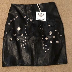 NWT LF black vegan leather skirt